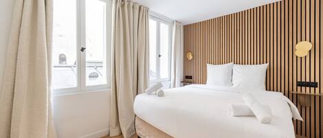 1 bedroom, iron/ironing board, travel cot, WiFi