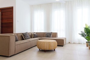 Fernseher, Stereoanlage