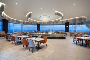 Restaurant - Harris Hotel & Convention Cibinong City Mall Bogor (Cibinong)