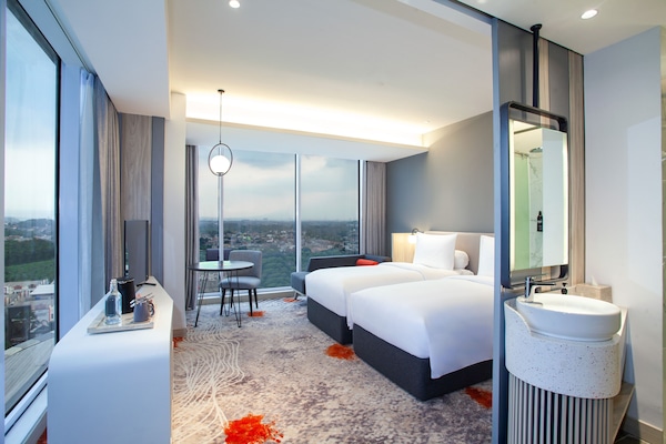 1 bedroom, minibar, in-room safe, desk