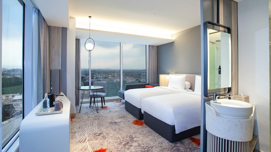 Harris Hotel & Convention Cibinong City Mall Bogor
