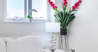 London Oasis in Woolwich Arsenal