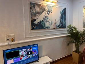 Family Villa | Premium bedding, individually decorated, individually furnished - Hotel Grand Omasha (Noida)