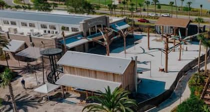 Burbank - Beautiful Designer Home Near Glenview Country Club