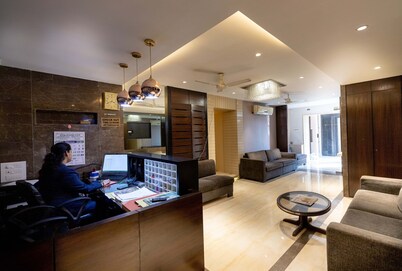 The Majlis Hotel - Near Taj Hotel Colaba