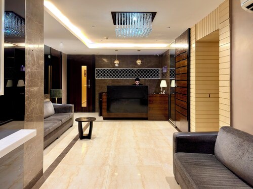 The Majlis Hotel - Near Taj Hotel Colaba