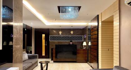 The Majlis Hotel - Near Taj Hotel Colaba