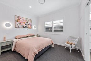 3 chambres, fer et planche à repasser, lit parapluie, Wi-Fi