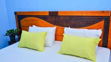 Deluxe Apartment | 3 bedrooms, individually decorated, individually furnished, desk