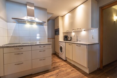 DAS Schmiedhaus | 12-20 Personen | Kaprun | Skibushalte | K-onnection 2 Auto min
