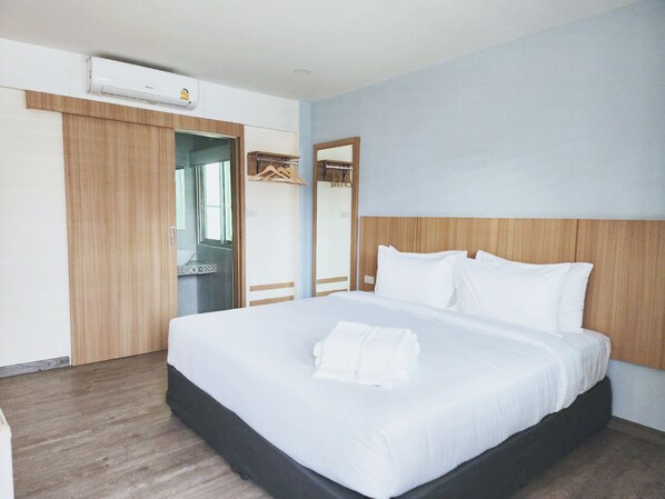 Kahden hengen superior-huone | Työpöytä, kannettavalle tietokoneelle sopiva työtila, ilmainen Wi-Fi