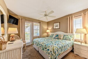 5 bedrooms, desk, free WiFi, bed sheets