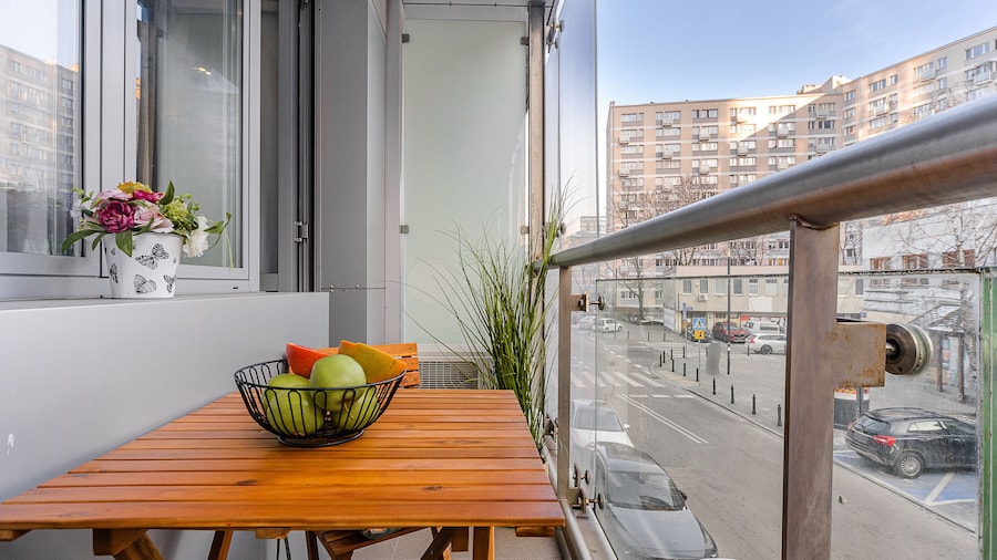 Lumina comfortable apartment in Warshaw