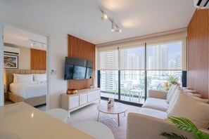 TV, offices - w* | Eye-Catching 1BR in San Francisco (Panamá)