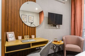 Business Apartment | Blackout drapes, iron/ironing board, cribs/infant beds, free WiFi - Lumina Apart hotel in the Center of Warsaw (Warsaw)