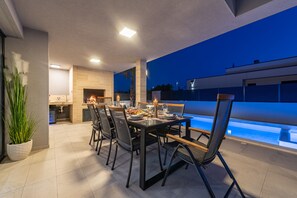 Outdoor dining - Villa Lorena Dalmacija ZadarVillas (Nin)