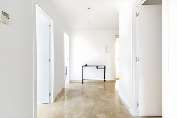 Interior - Luxueus en Zonnig Appartement in Marbella Oost (Ojén)