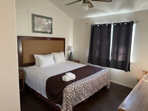 3 quartos, ferros/tábuas de passar roupa, Wi-Fi, roupa de cama