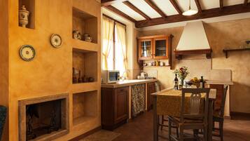 La Limonaia | Cocina privada | Cafetera de espresso, cafetera y tetera, tetera eléctrica y periquera