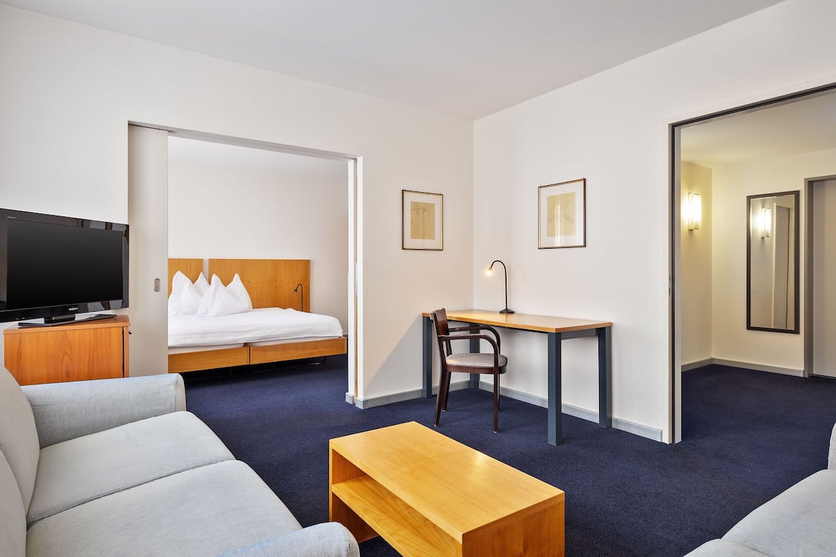 Standard Suite | 1 bedroom, down comforters, in-room safe, desk