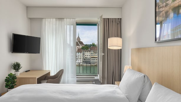River Double Room | Hypo-allergenic bedding available, down comforters, in-room safe - Riverside Hotel Merian - opening 2026 (Basel)