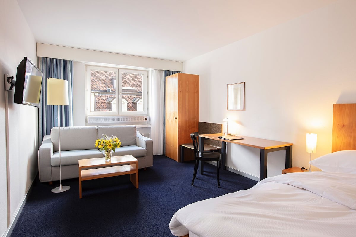 Standard Double Room | 1 bedroom, down comforters, in-room safe, desk