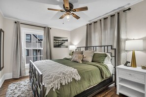 2 bedrooms, desk, free WiFi, bed sheets