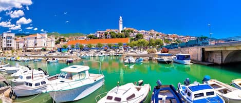 Marina