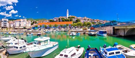 Marina
