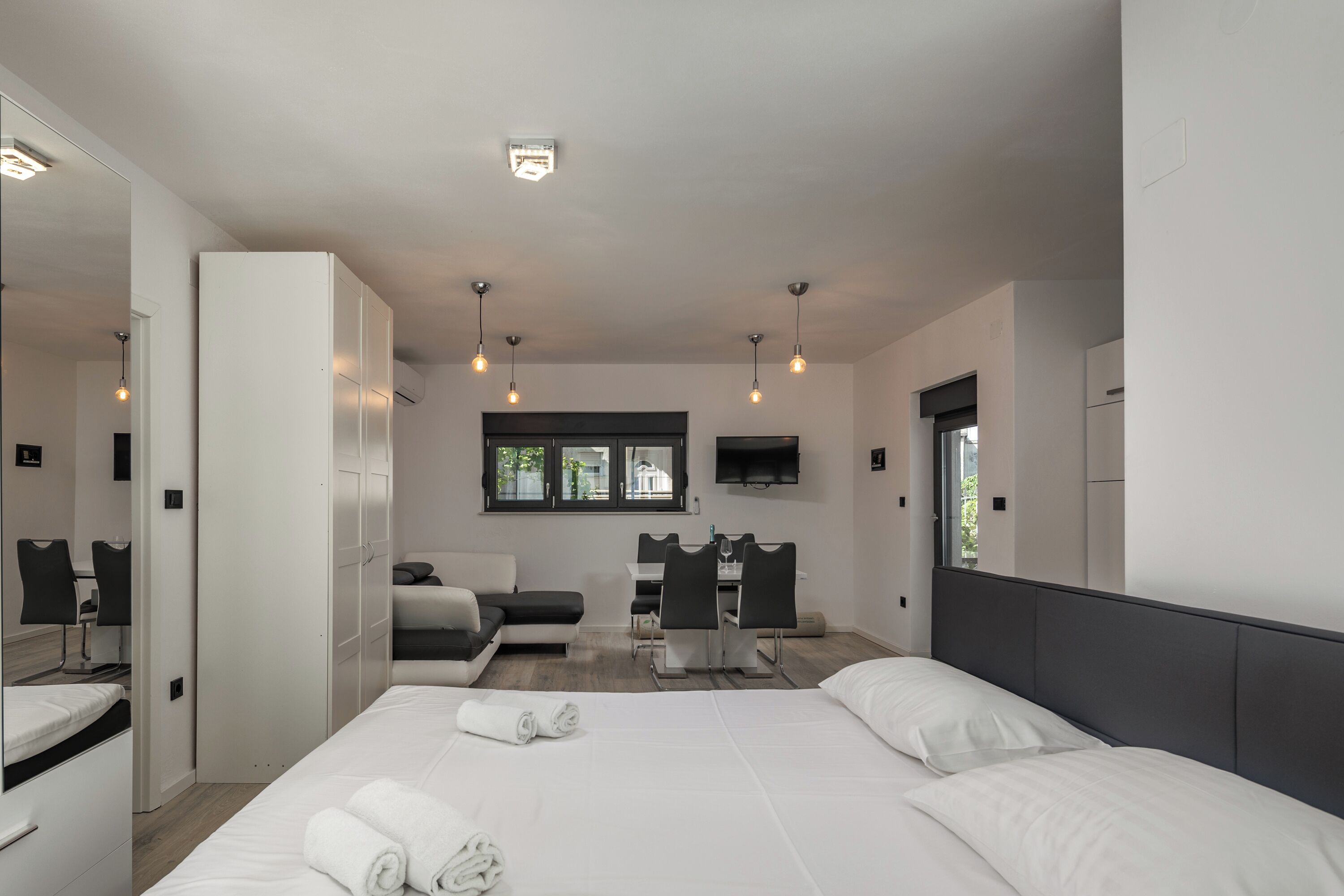 3 bilik tidur, Wi-fi percuma, cadar katil 