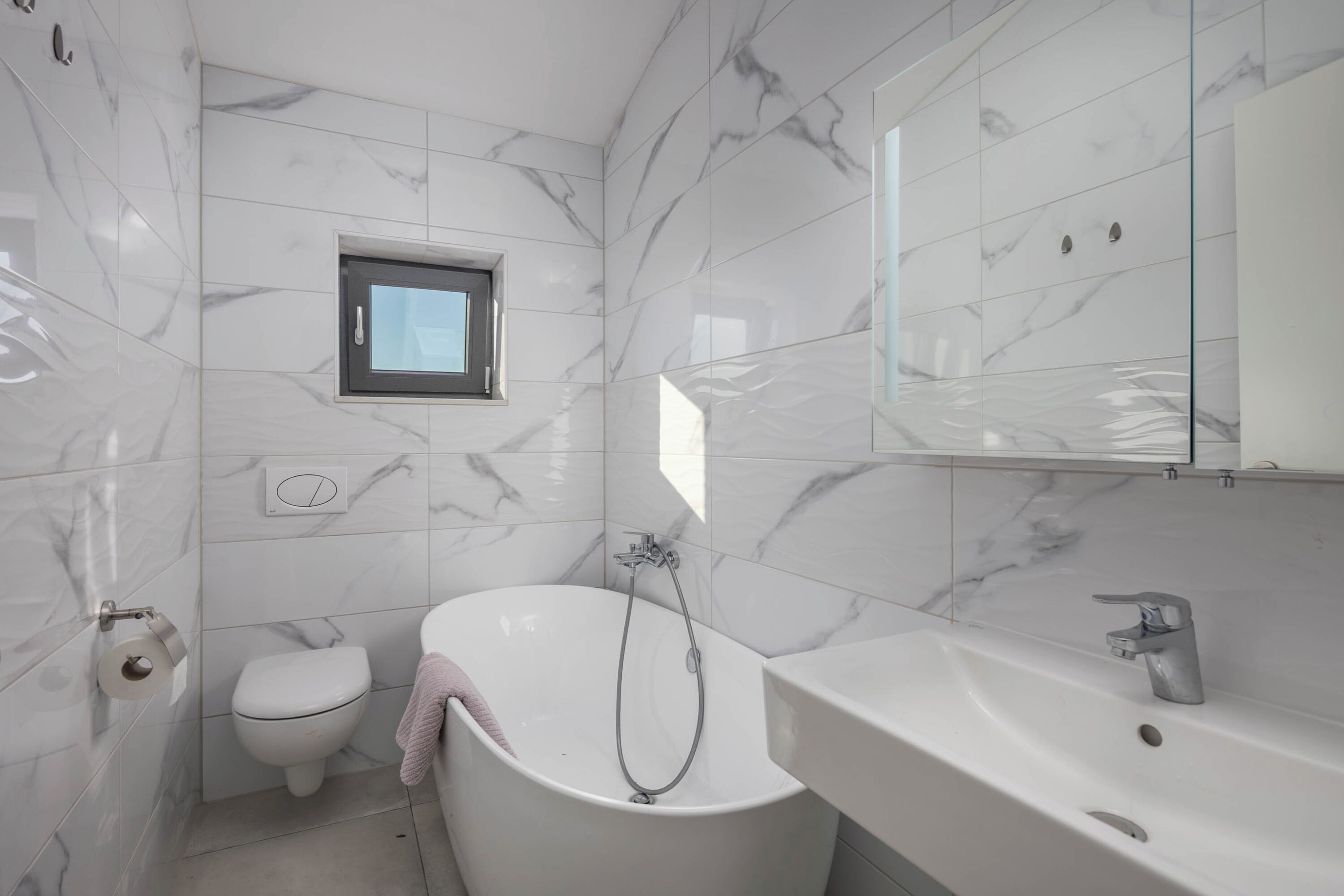 Family House, Multiple Bedrooms (Pool House Old Town) | Bathroom | Combined shower/tub, towels, soap, shampoo