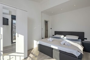 Familie huis, meerdere slaapkamers (Pool House Old Town) | 3 slaapkamers, gratis wifi, beddengoed