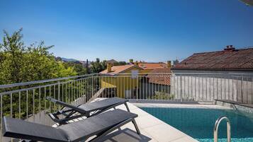 Family House, Multiple Bedrooms (Pool House Old Town) | Pool | Seasonal outdoor pool