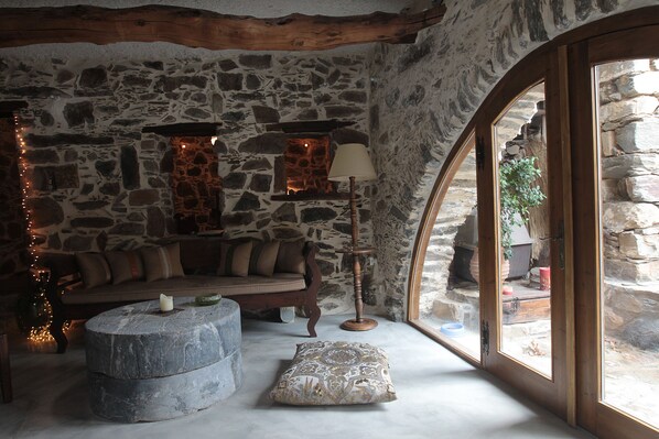 Smart TV - Villa Meli Zachari Fabrica (Perivolia)