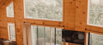 Award-winning A-frame in Julian, Luxe interiors, epic views, cedar tub and total mountain serenity.