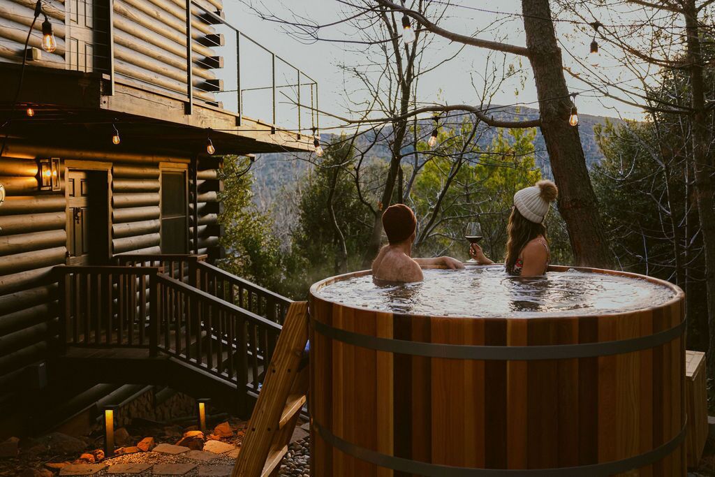 Outdoor spa tub