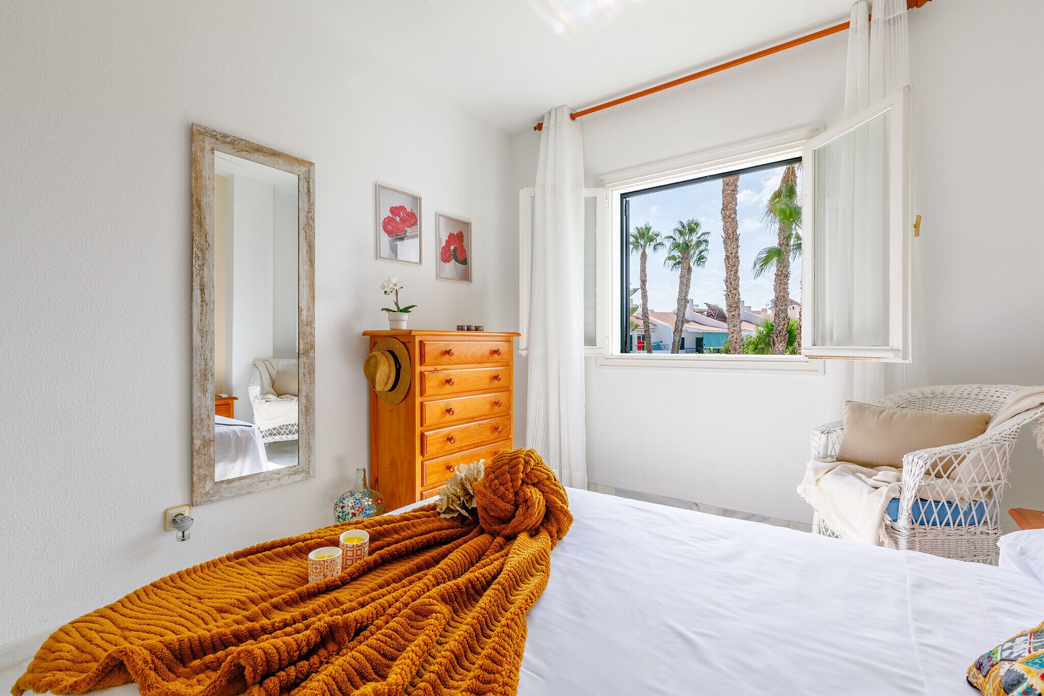 4 dormitorios, tabla de planchar con plancha, wifi gratis y ropa de cama