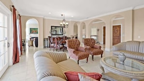 TV, fireplace - City View Rancho Palos Verdes Home (Rancho Palos Verdes)