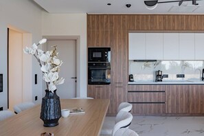 Fridge, microwave, oven, dishwasher