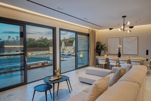 Smart TV, ping pong - Olive Hill Villa, By Hellocrete (Aggeliana)