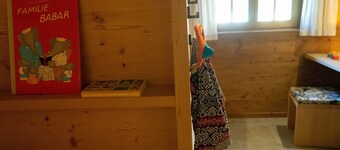 Frümsel 4-room chalet near the mountain railways