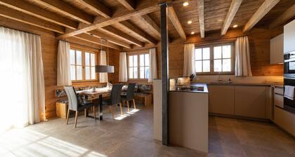 Frümsel 4-room chalet near the mountain railways