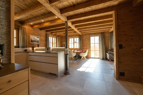 Hinterrugg 6-room chalet with mountain view