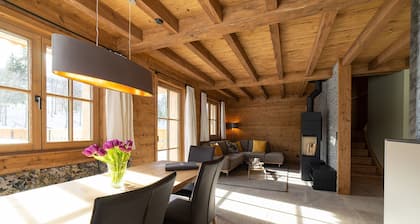 Schafberg 4-room chalet near the mountain railways