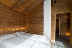 3 Schlafzimmer, Schreibtisch, Reisekinderbett, kostenloses WLAN