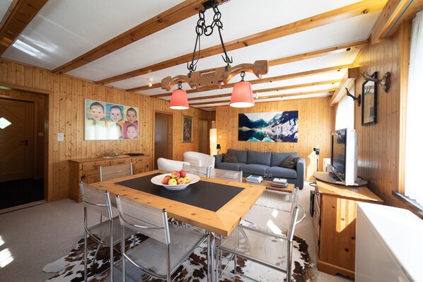 Dining - Frühweid 4-room holiday apartment next to the mountain railways (Unterwasser)