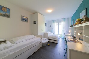 2 bedrooms, free WiFi, bed sheets