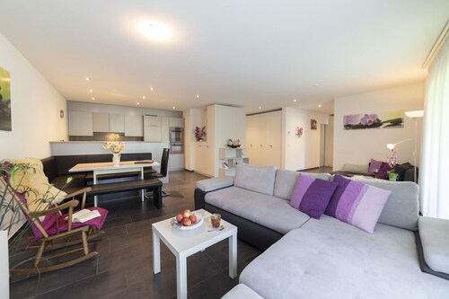 Sunnewies 3.5-Zimmer Ferienwohnung im Erdgeschoss