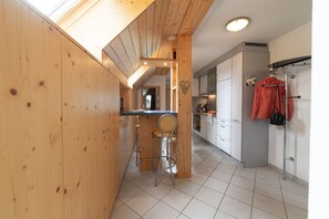 Fridge, oven, dishwasher, coffee/tea maker - Vista Montagna 3-room holiday apartment with mountain view (Unterwasser)
