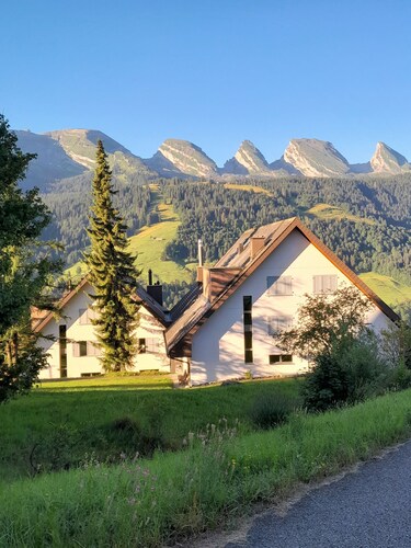 Vista Montagna 3-Zimmer Ferienwohnung mit Blick auf die Churfirsten